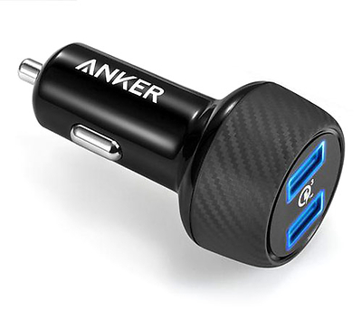 מטען לרכב Anker הכולל 2 חיבורי USB-A הספק עד כ- 19.5W ללא כבל